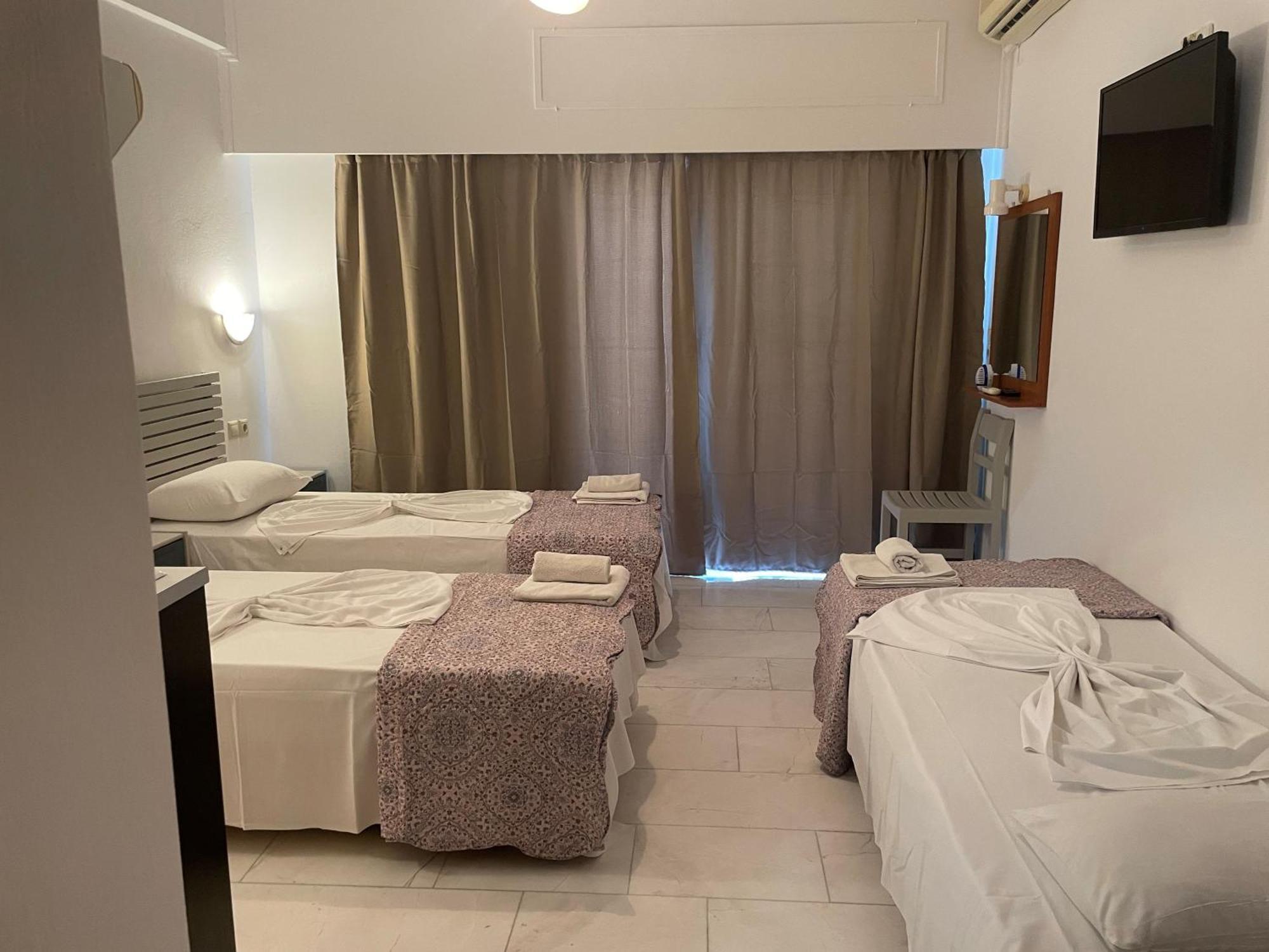 Hotel Kourkoumelata Argostoli  Exterior photo